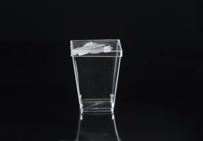 5OZ Clear Square Hard Plastic Dessert Cup with Lid and Folded Spoon