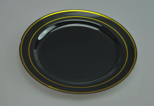 Heavy Weight Black Plastic Plate with Golden Bands